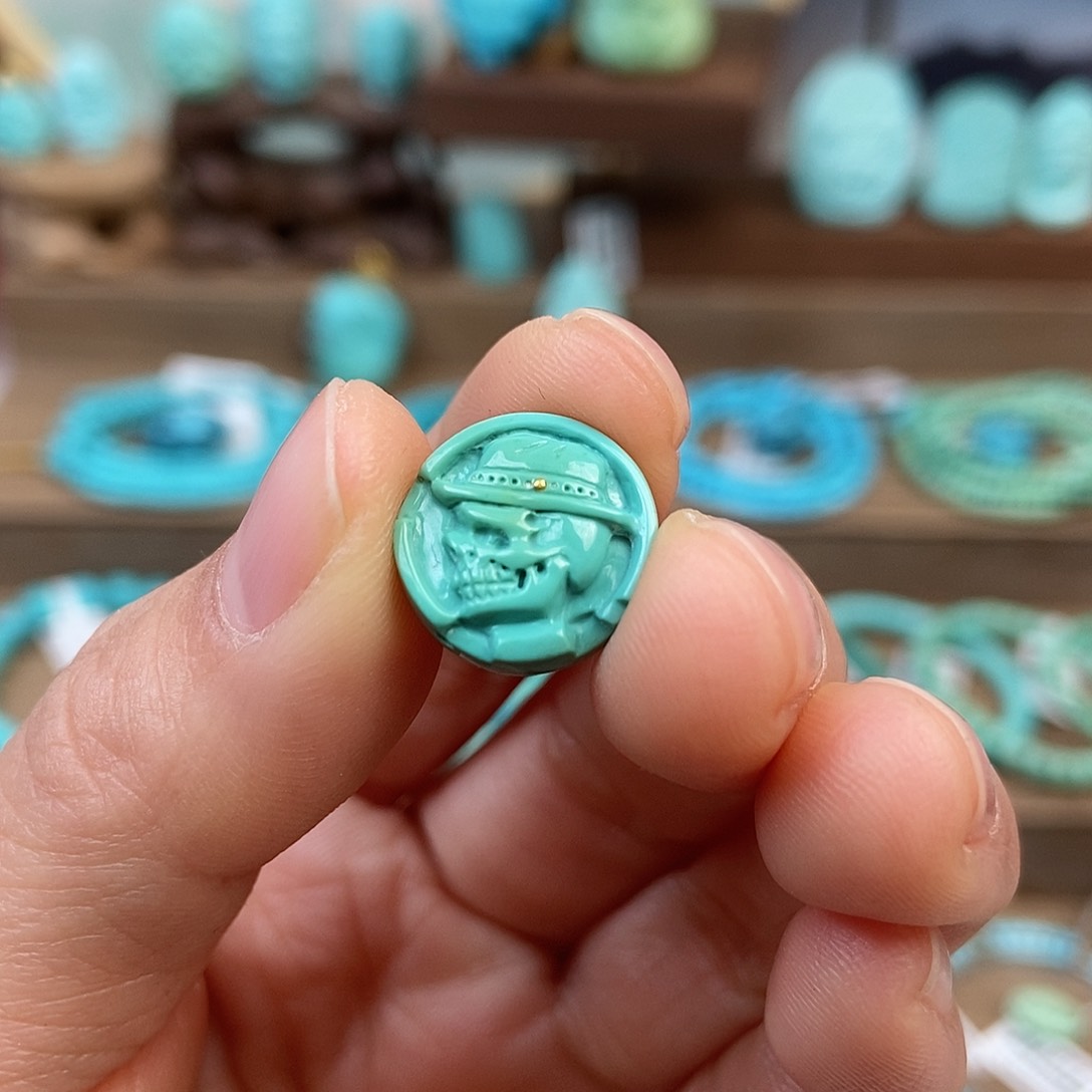 绿松石配饰未镶嵌