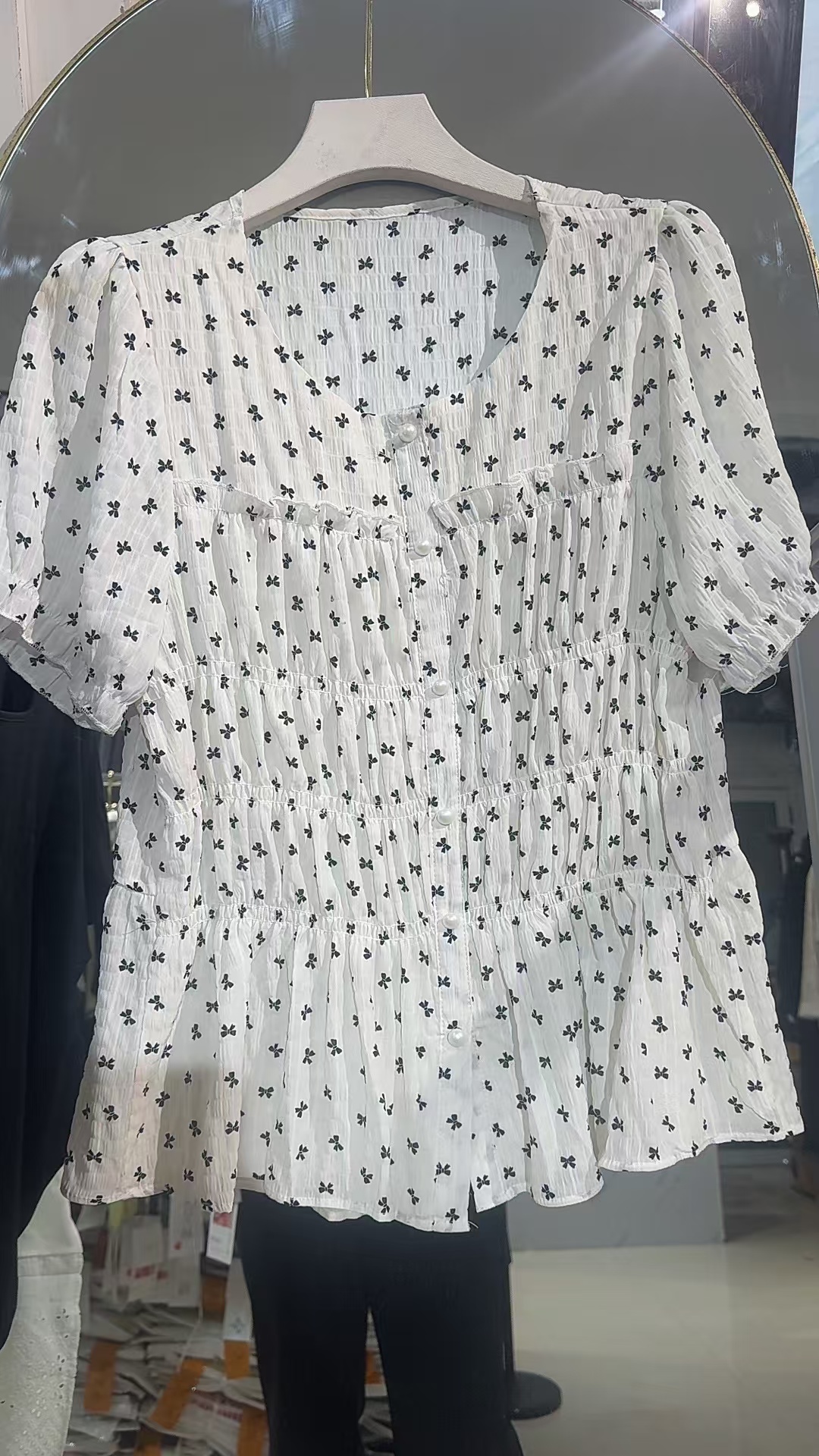 夏季新款透气舒适收腰显瘦V领碎花上衣968