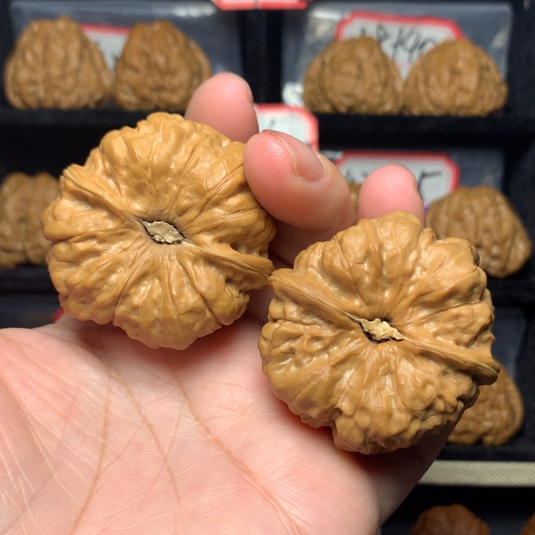 建***销文玩核桃吊坠蛤蟆头大45