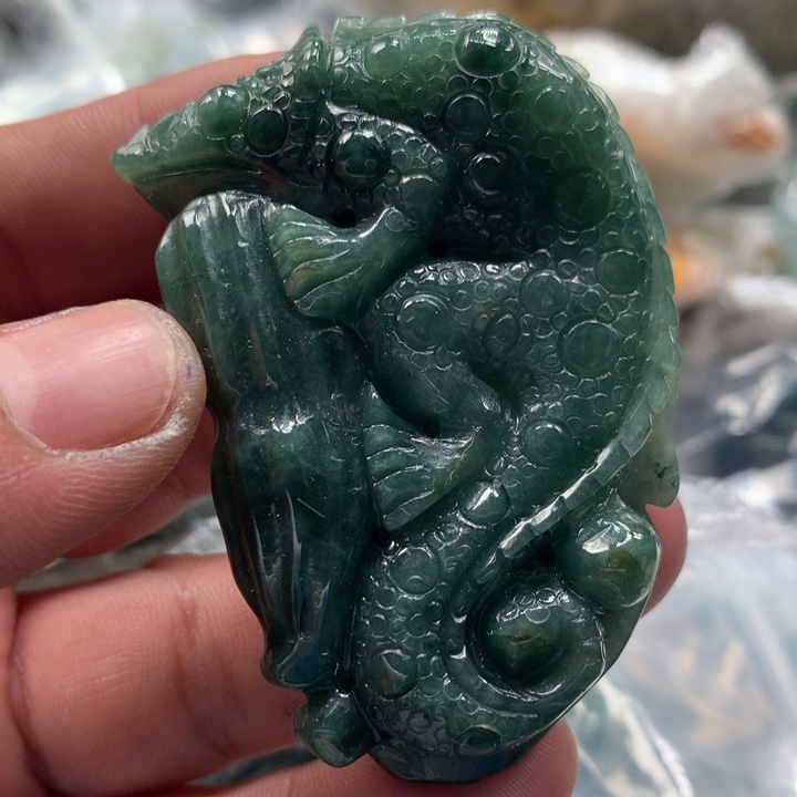 翡翠未镶嵌颈饰保真天然a货翡翠