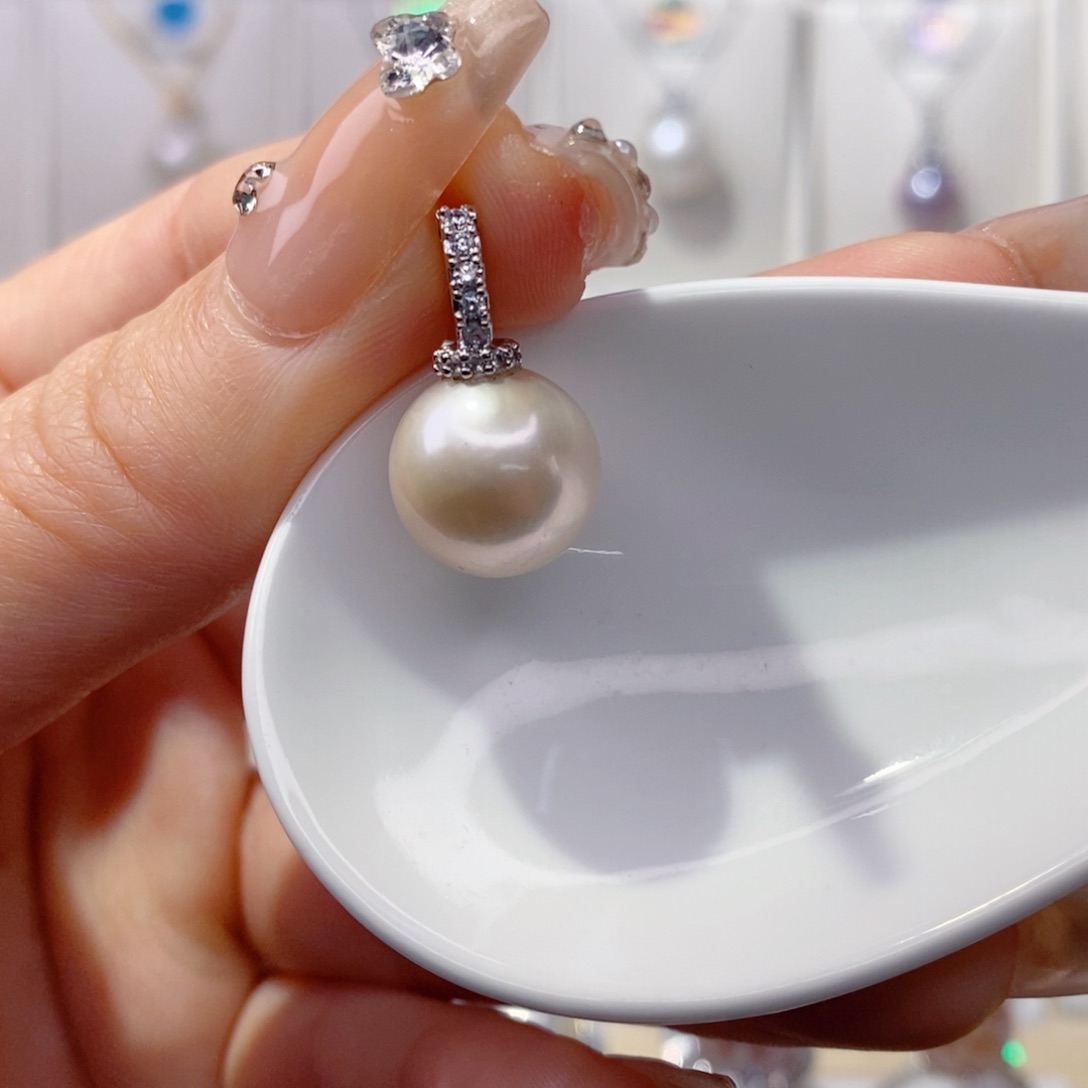 淡水珍珠吊坠(赠链)合金