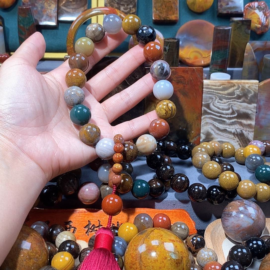 硅化玉天然北票硅化玉手串未镶嵌天然北票硅化玉手串