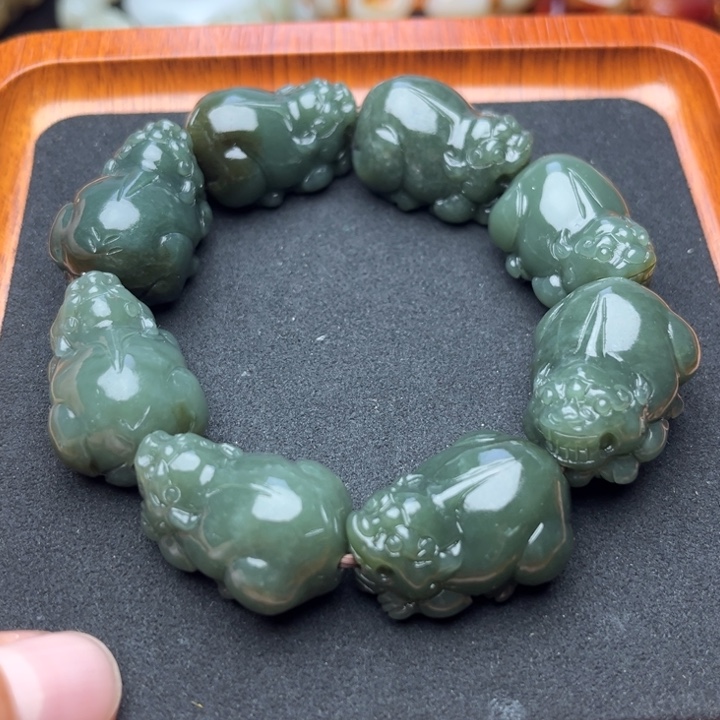 安***孑和田玉未镶嵌手链