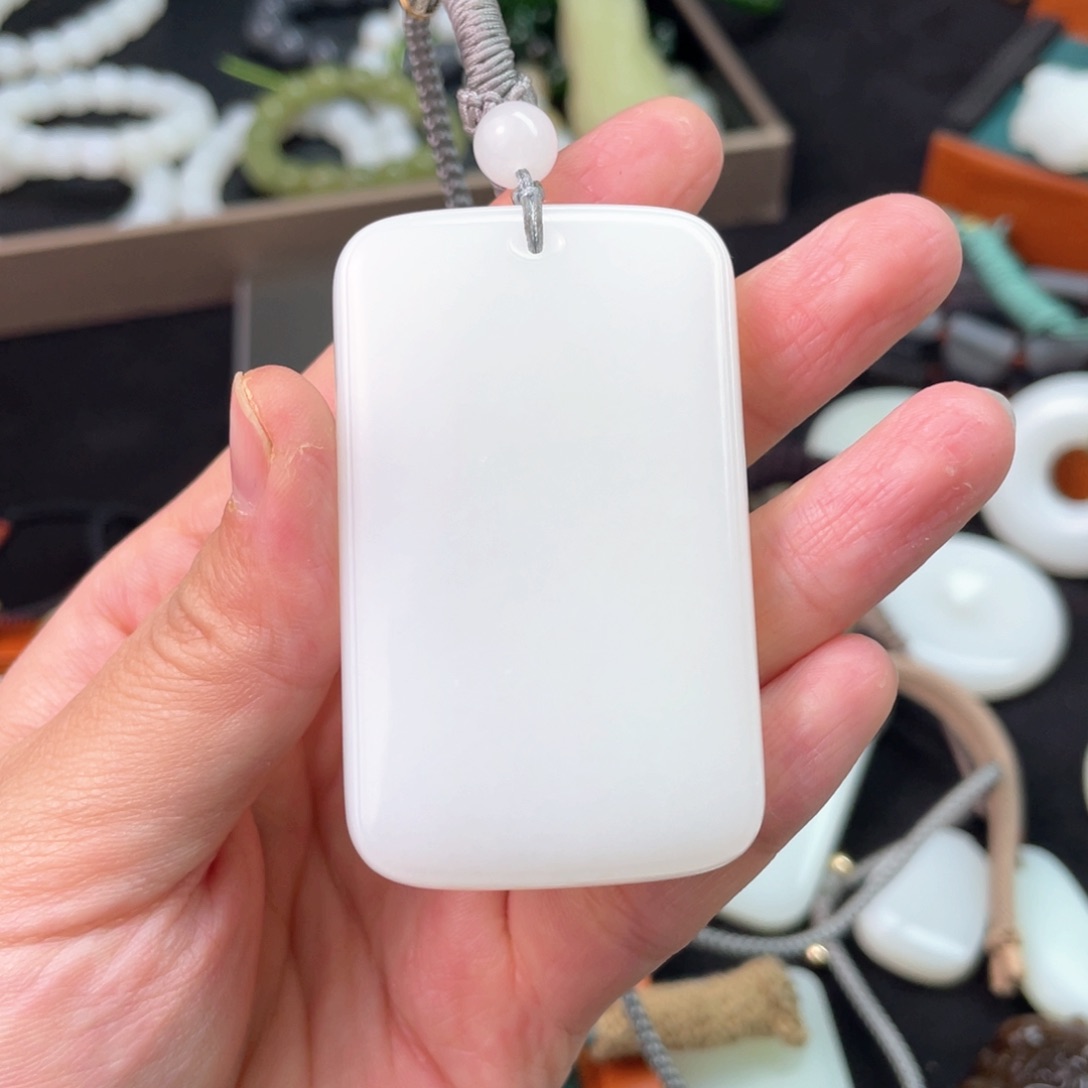 和田玉挂件未镶嵌