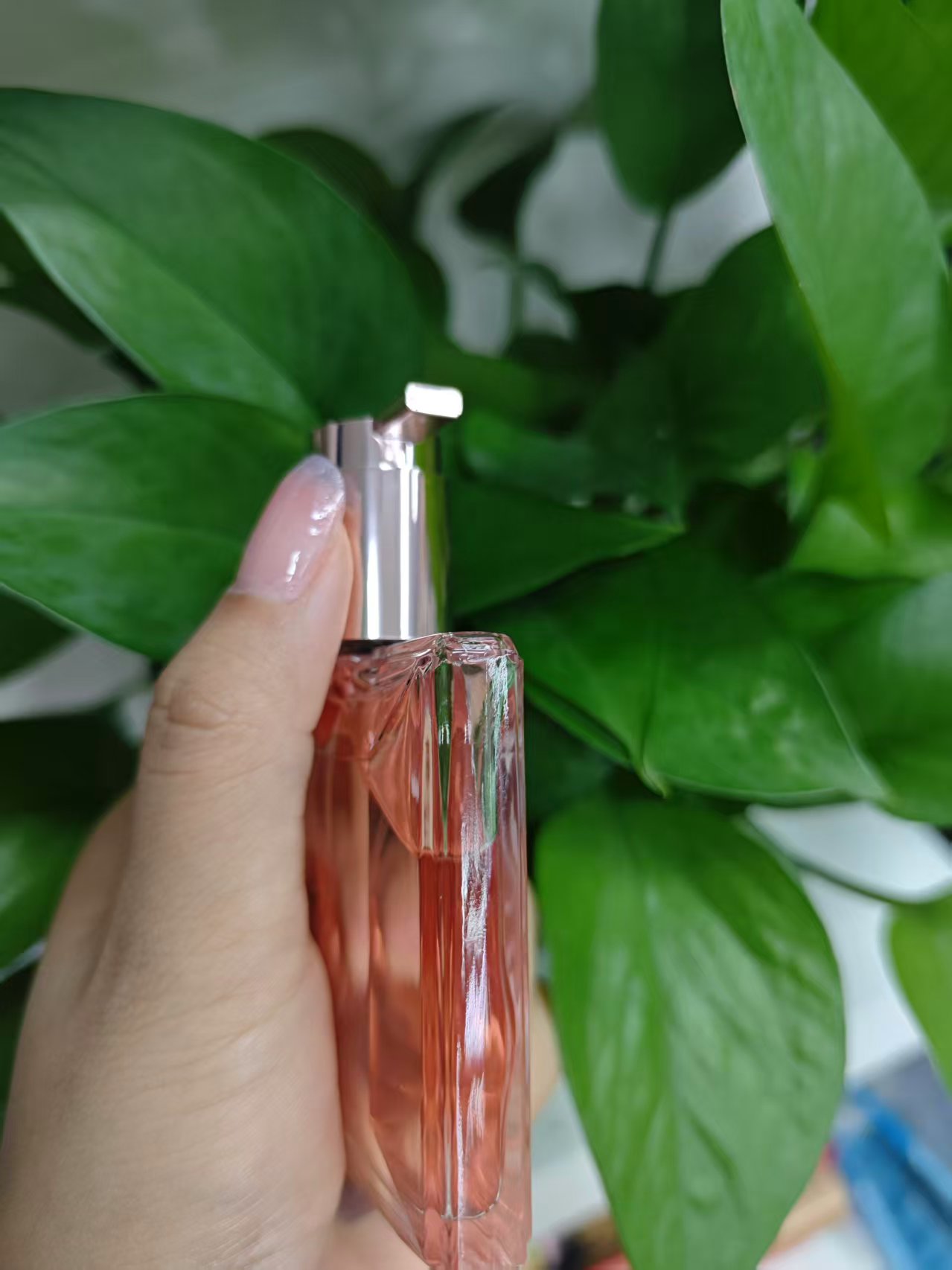 【言言分享小兰】持久留香清新是我迷人女士香水