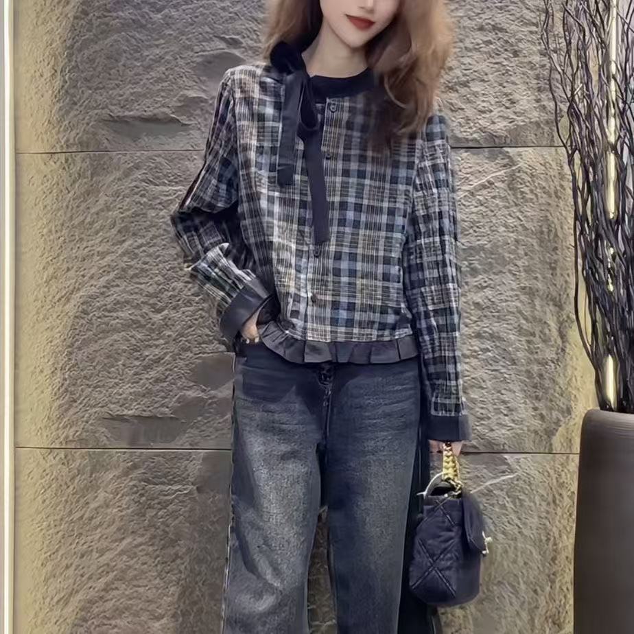 韩系巨好看的复古格子蝴蝶结圆领长袖短款木耳边衬衫女秋季上衣
