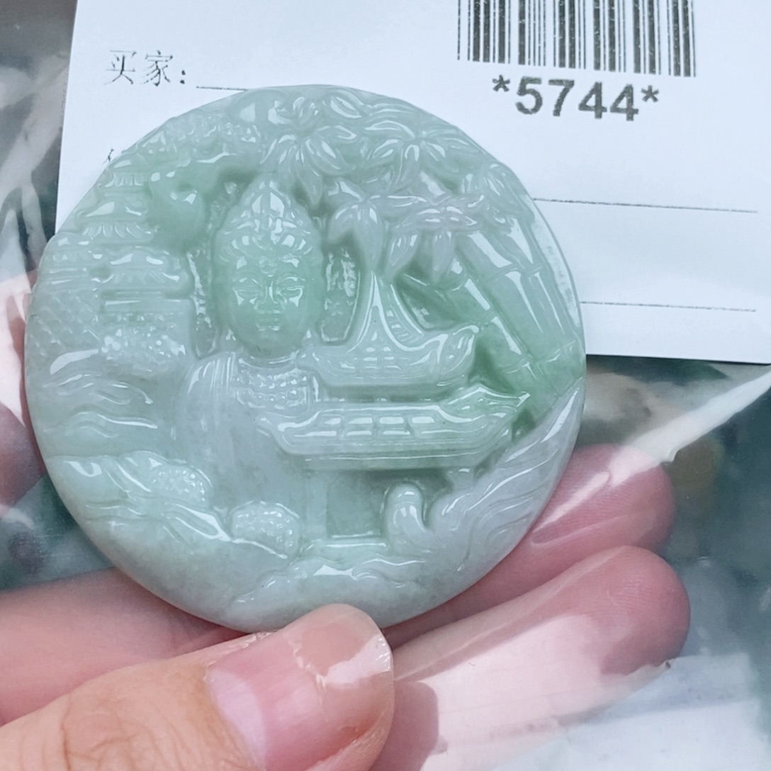 翡翠未镶嵌颈饰翡翠