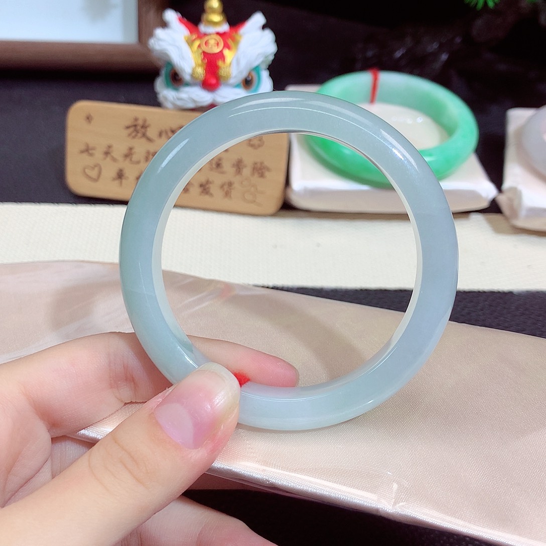 翡翠未镶嵌手镯354