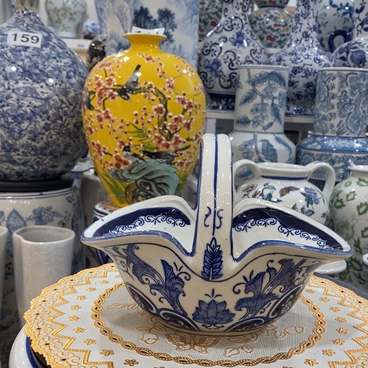 【闪购商品】摆件陶瓷提篮果盘，有小矿点