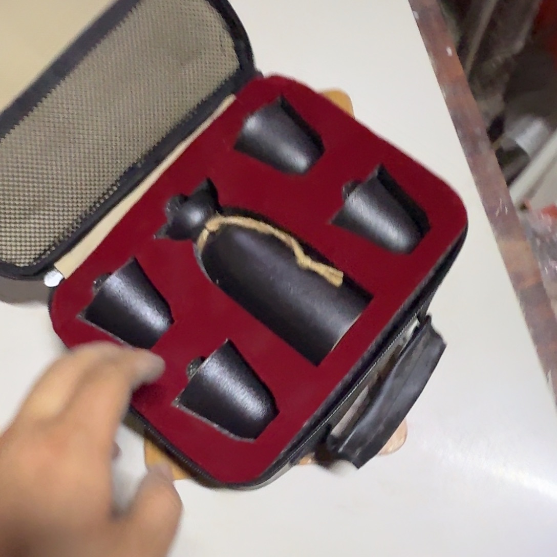 微瑕疵介意勿拍陶瓷器皿K549