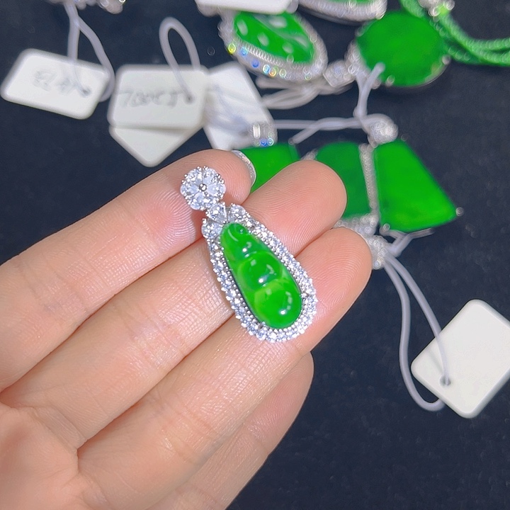 翡翠吊坠(不含链)银S925镶嵌