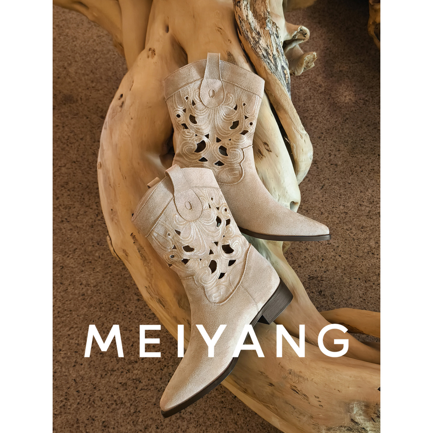 A美洋MEIYANG【商场同款】西部旅人中筒靴 镂空雕花尖头一脚蹬情侣