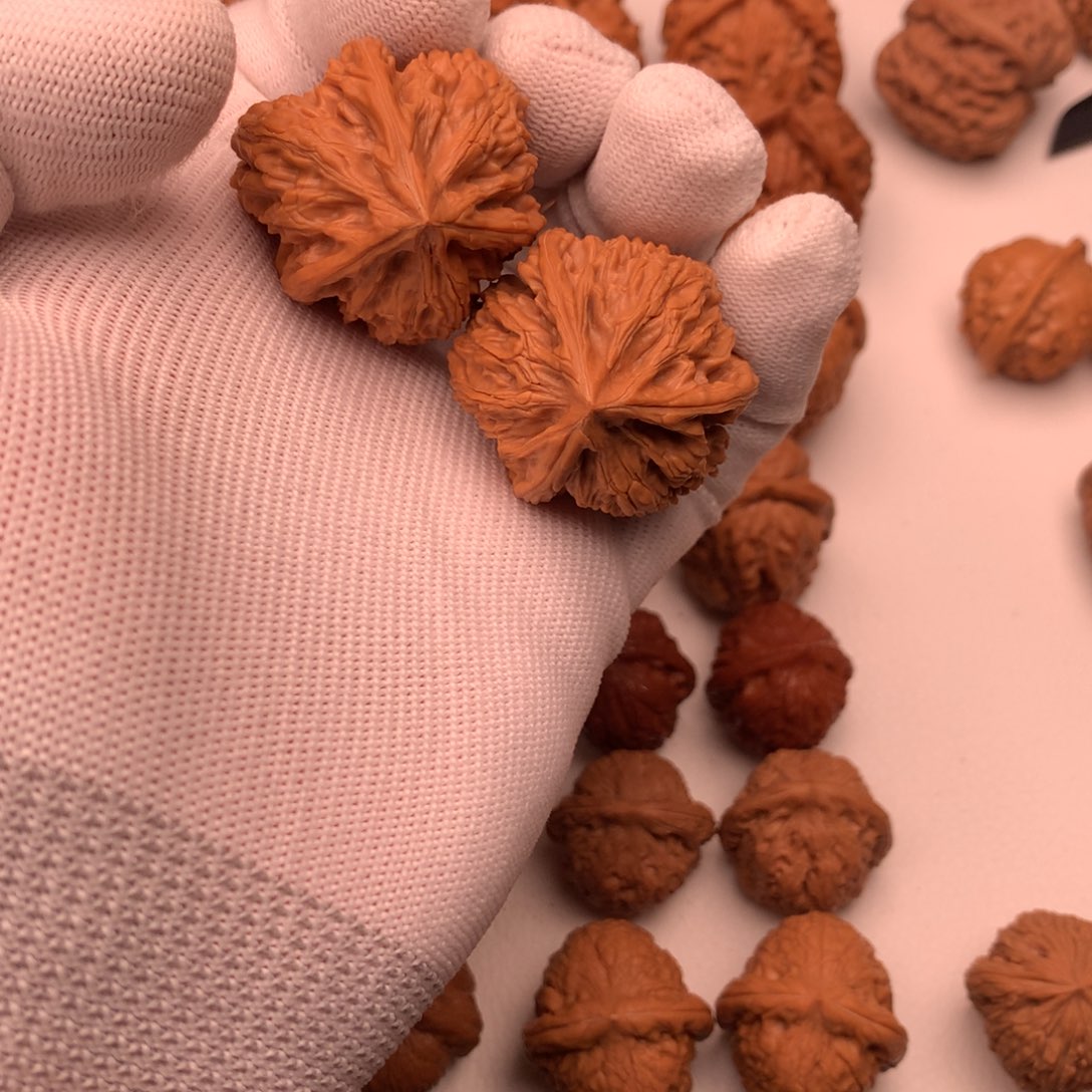 文玩核桃把件三棱