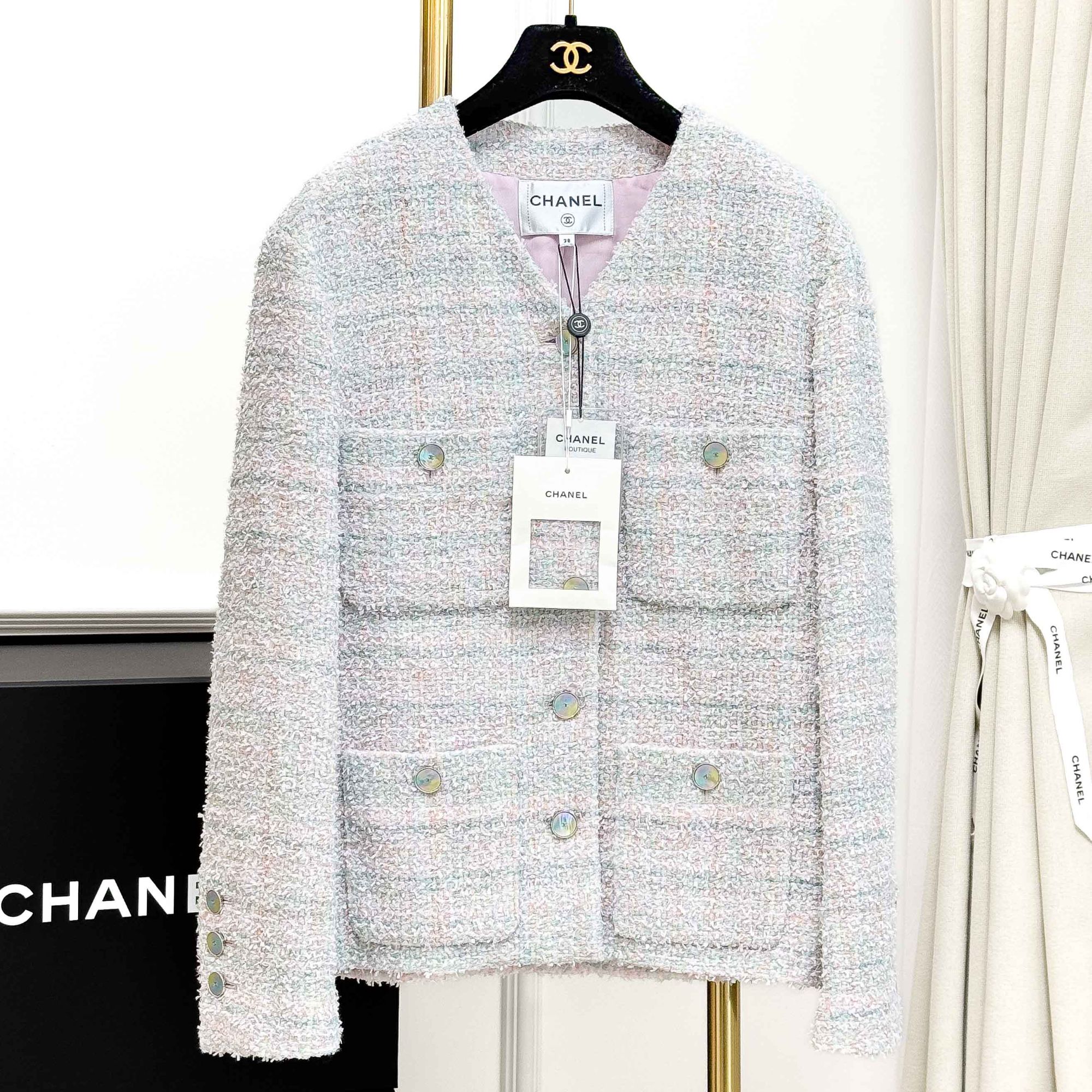 99新 Chanel/香奈儿  38码25P香芋紫幻彩粗花呢编织四口袋外套