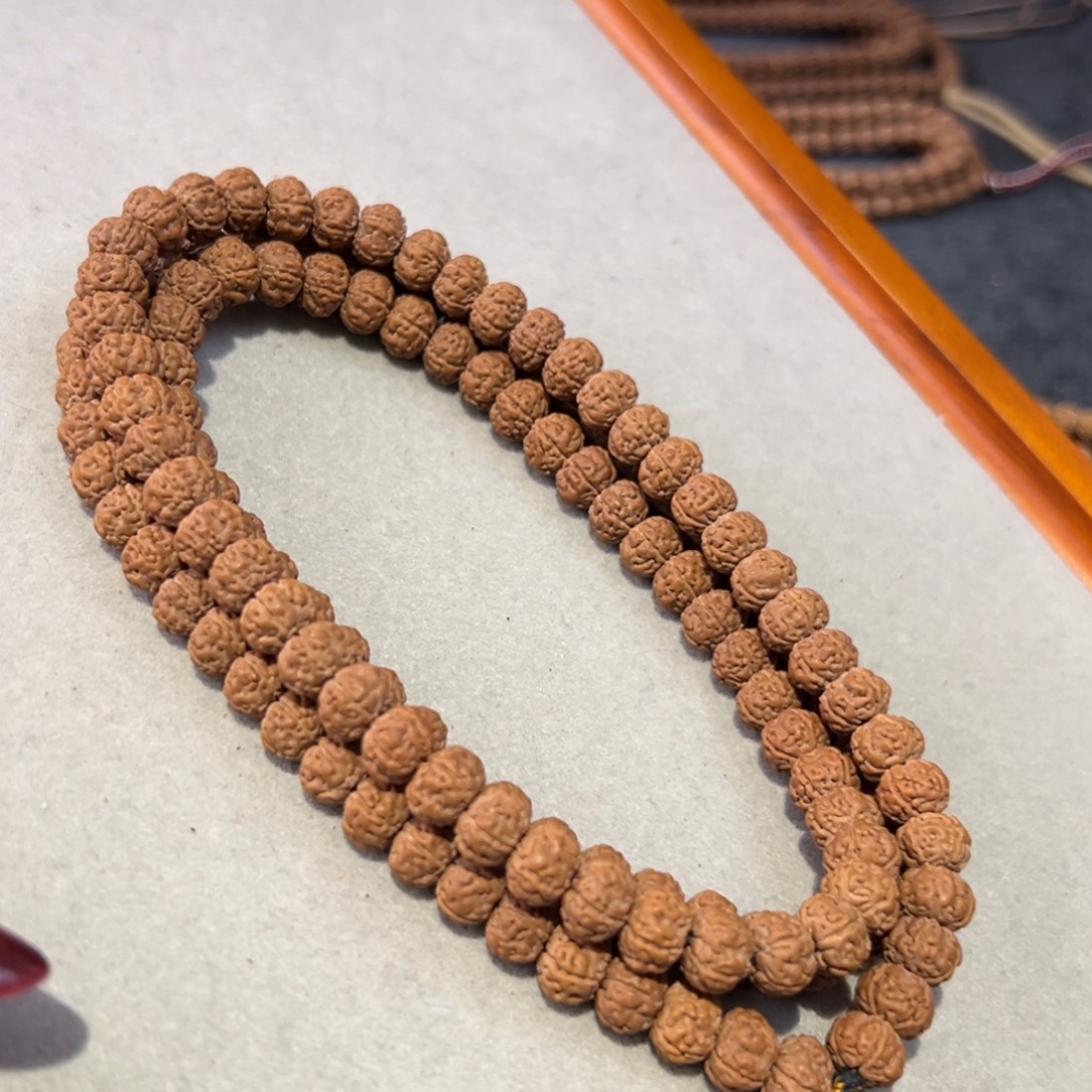 d***鸽金刚菩提吊坠纯血勿里达老树王108、8+