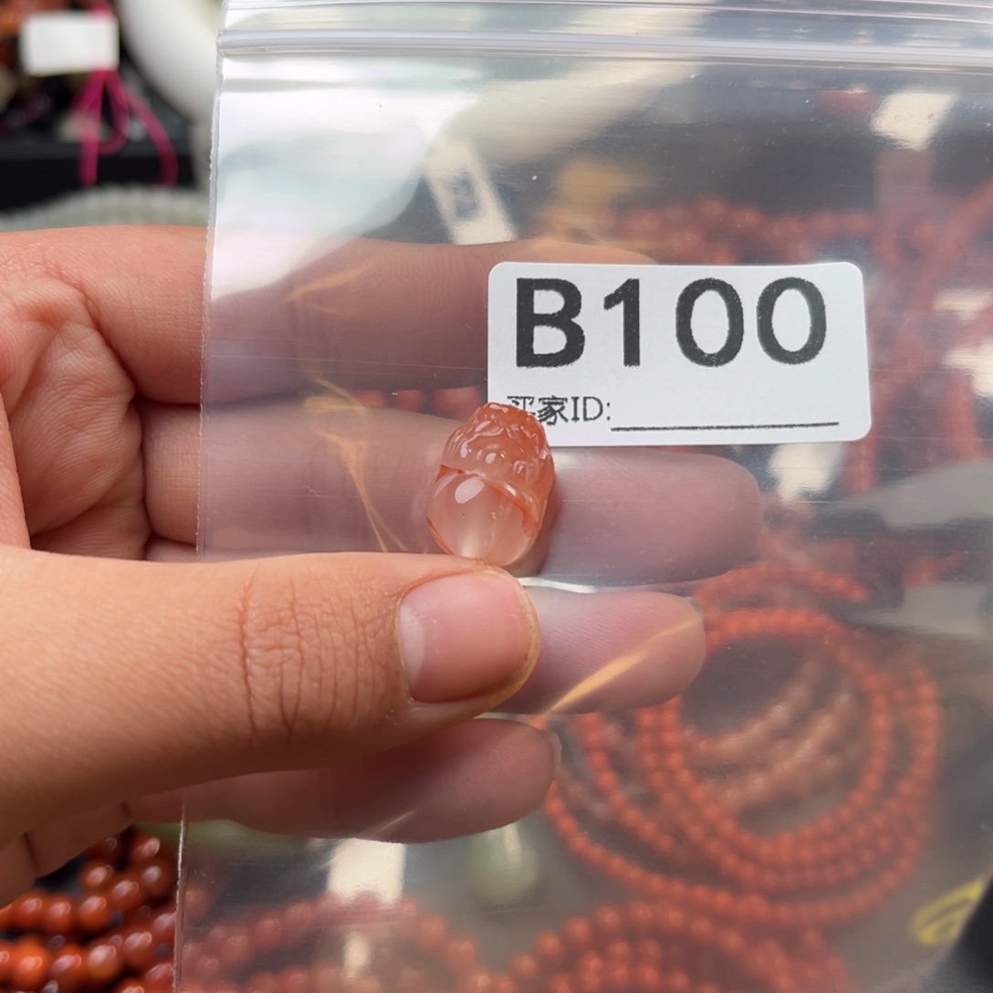 南红玛瑙未镶嵌珠宝奇石