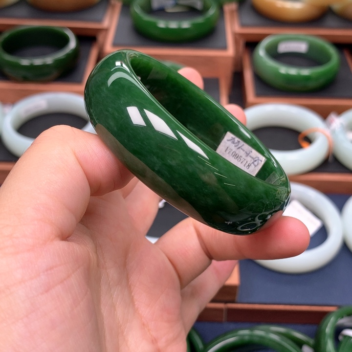 未镶嵌手镯和田玉（碧玉）56