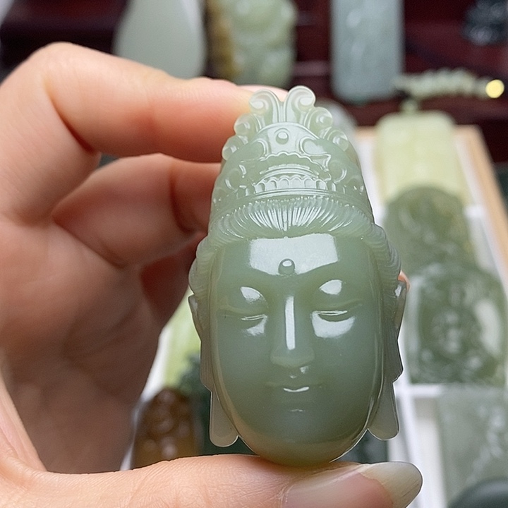 和田玉未镶嵌颈饰