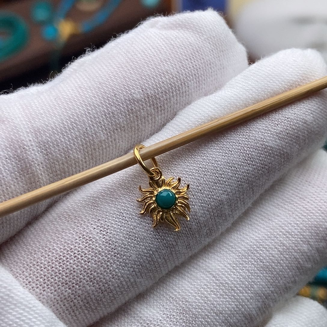 绿松石18K金镶嵌绿松石配饰