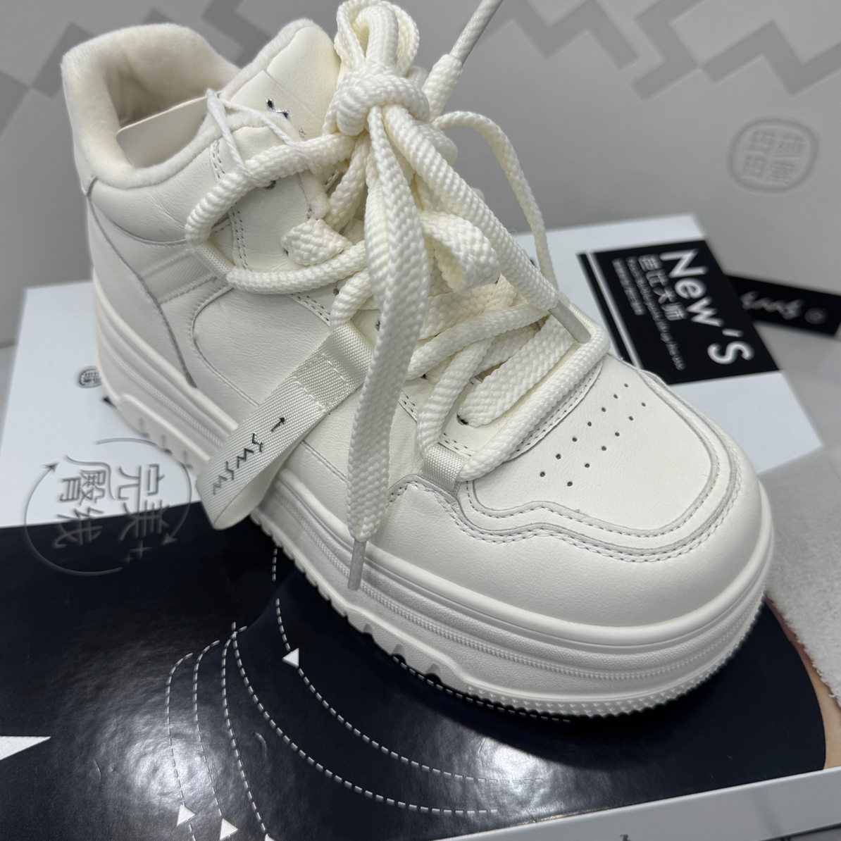 玛莎玛索623-07时尚休闲大棉小白鞋