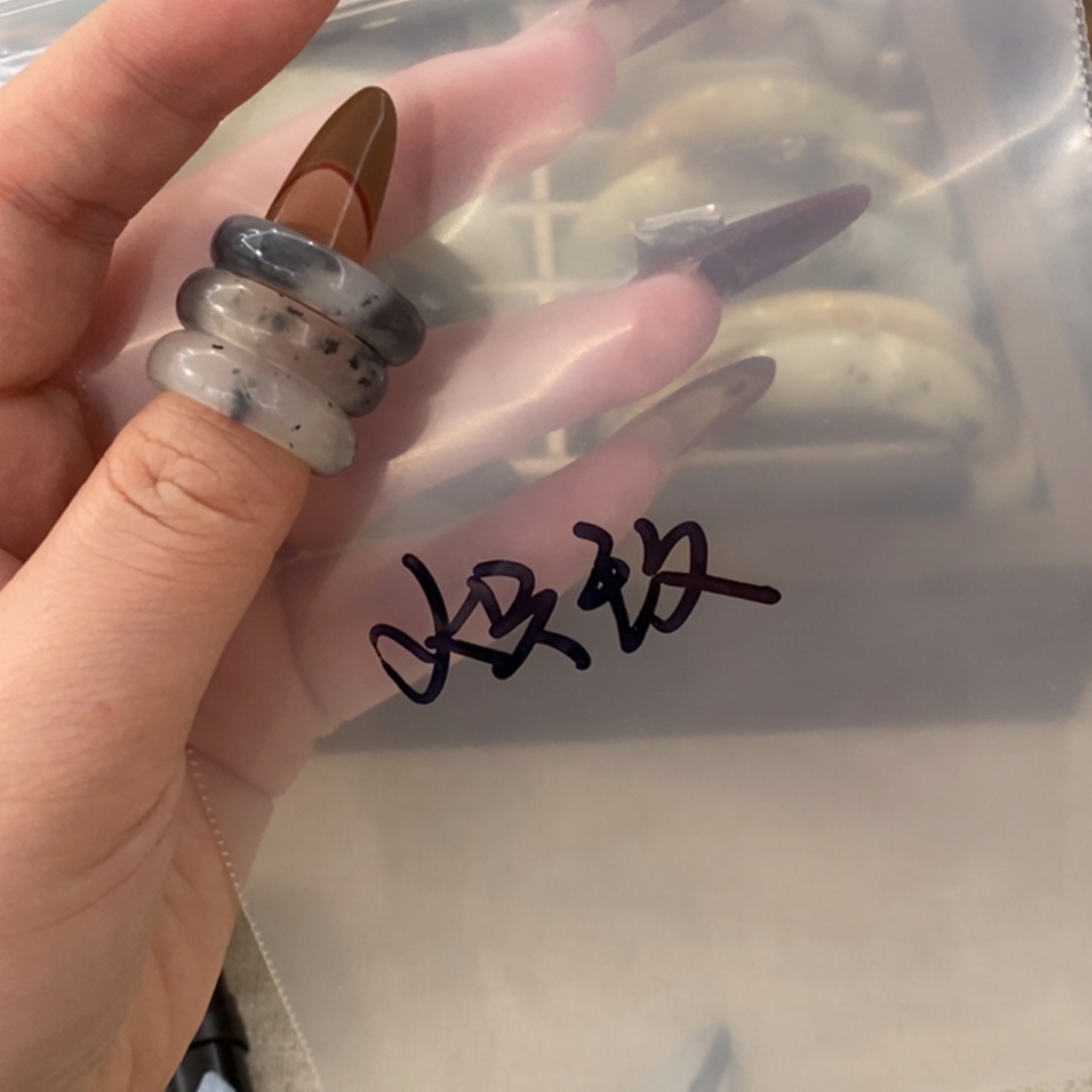 炽***玫蛇纹石玉未镶嵌戒指