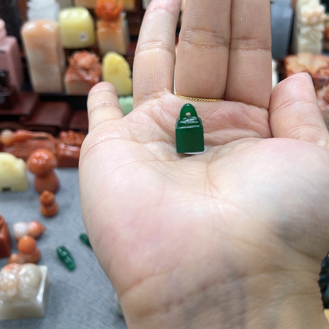 寿山石印石暖***心35800000000