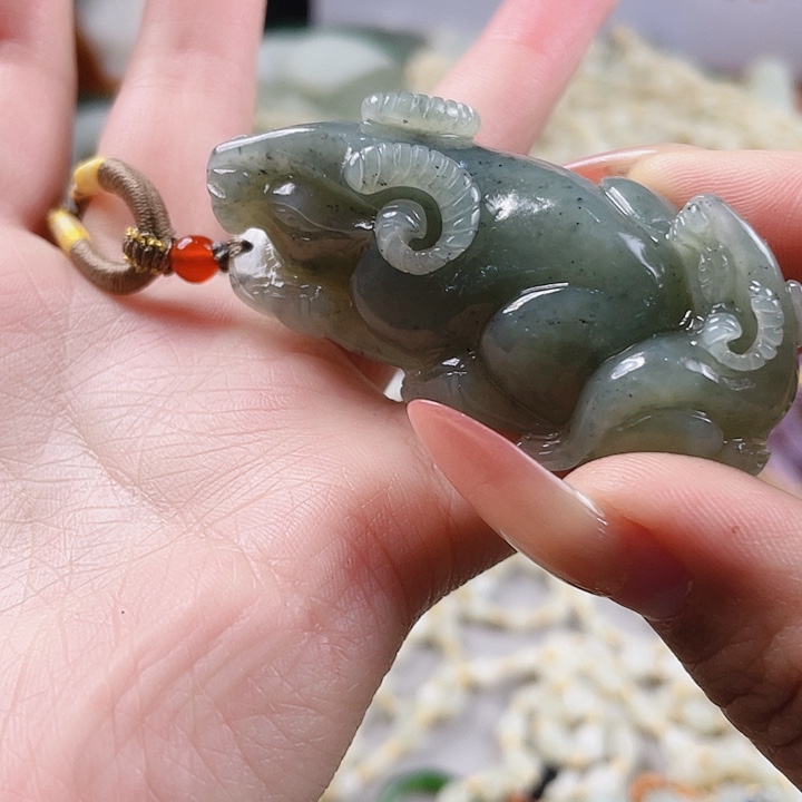 未镶嵌和田玉挂件