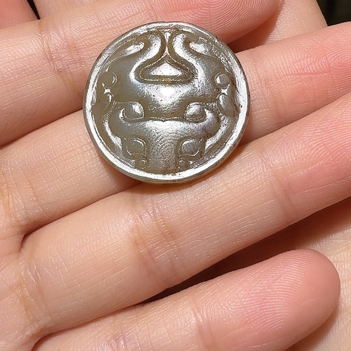 路****和田玉（糖玉）未镶嵌挂件