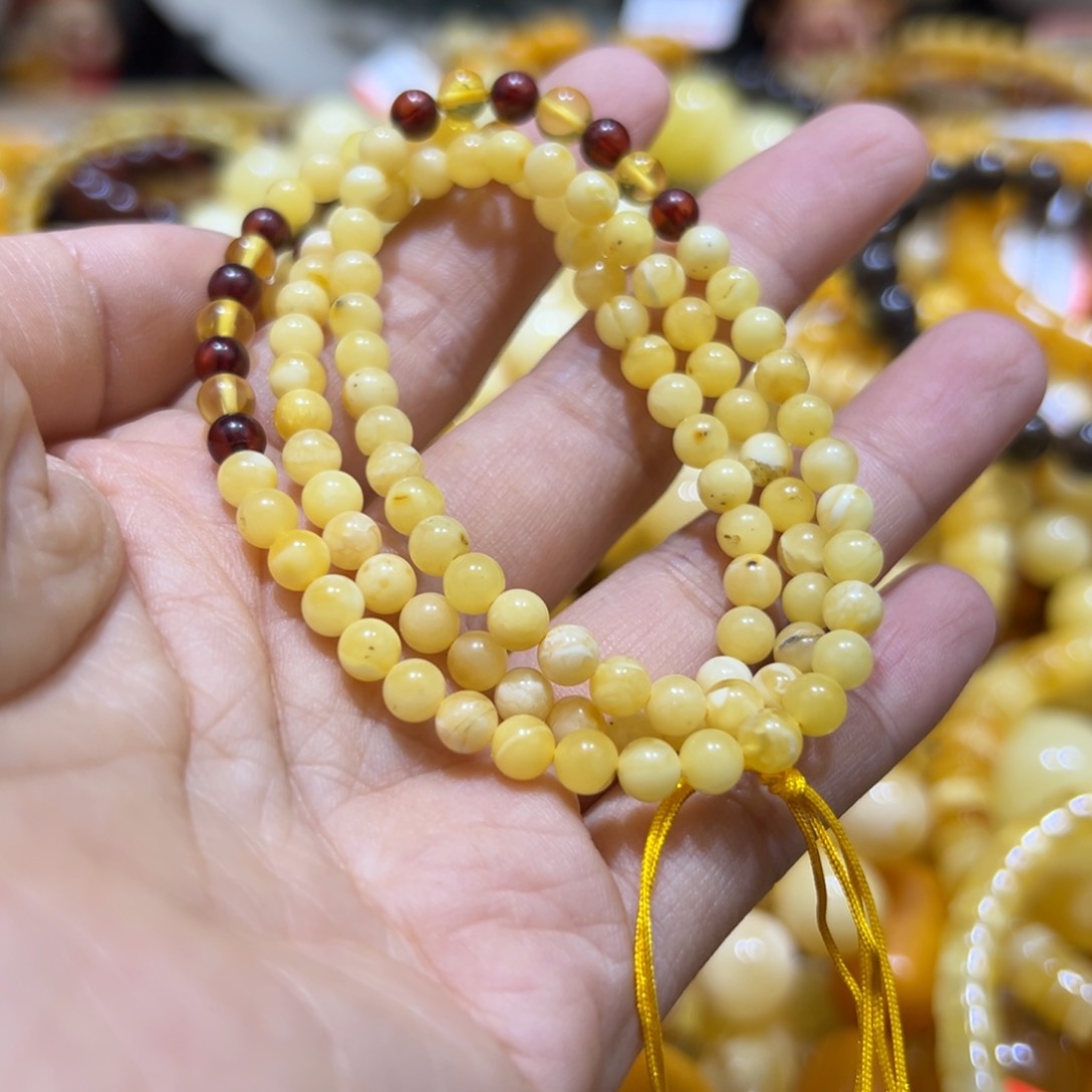 琥珀珠宝奇石未镶嵌