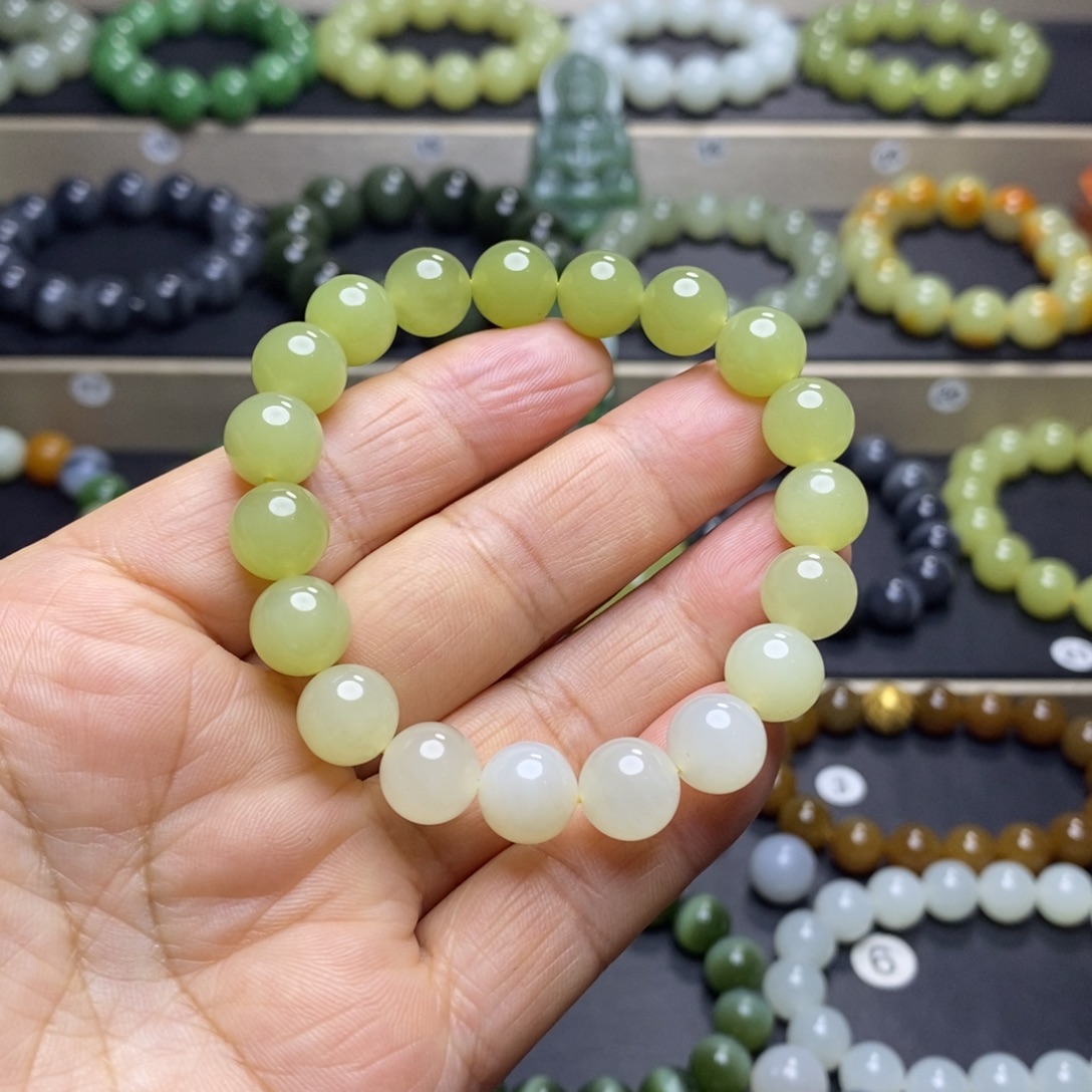 和田玉未镶嵌手串