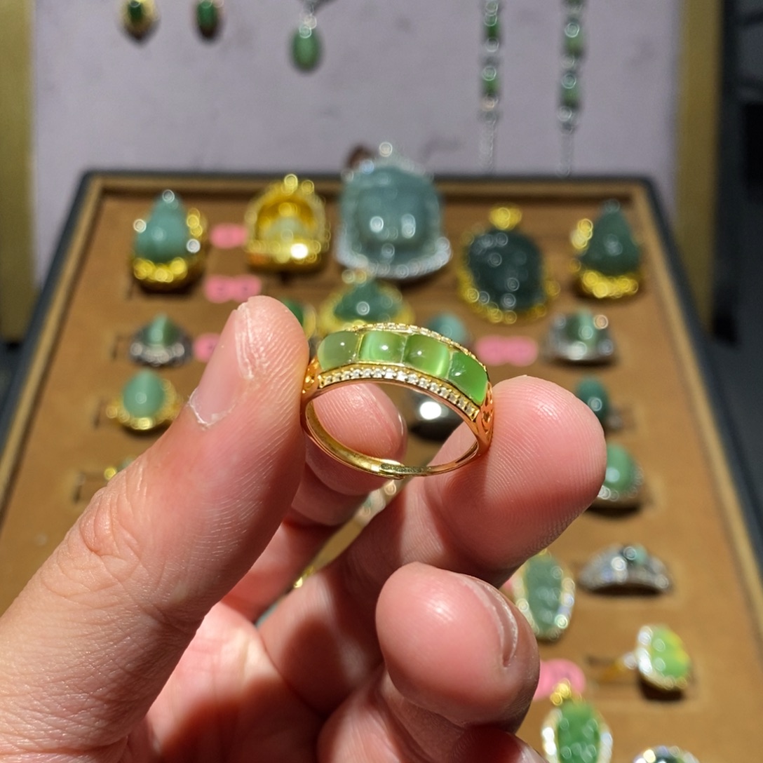 未镶嵌戒指和田玉（碧玉）别*