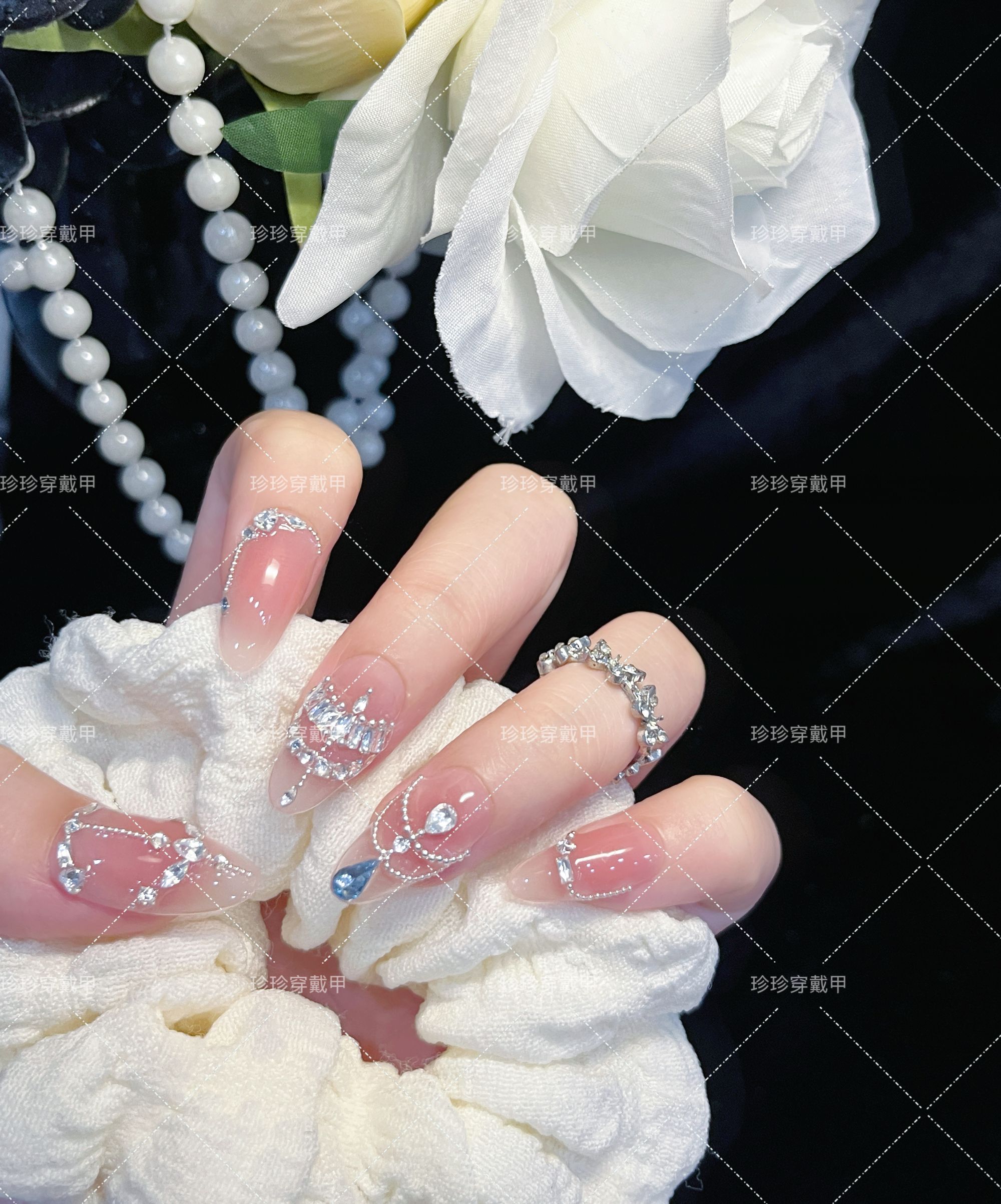 【冰雪女王】珍珍手工穿戴甲轻奢重工显白裸色腮红晕染钢珠拼钻美甲