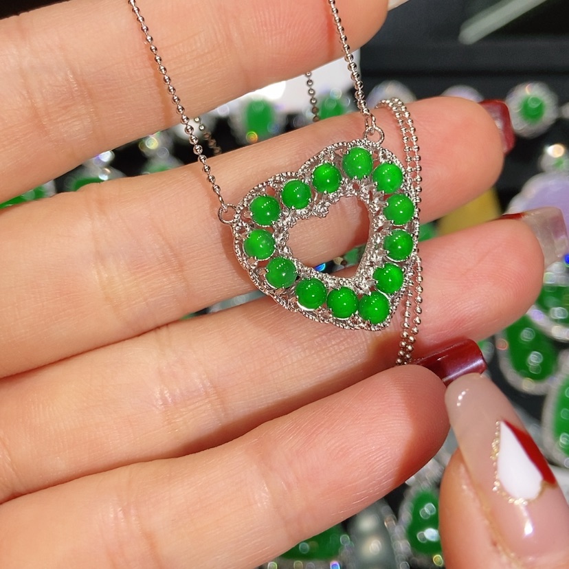 【闪购商品】翡翠颈饰未镶嵌天然翡翠