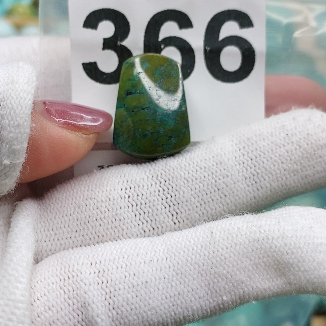 绿松石颈饰未镶嵌