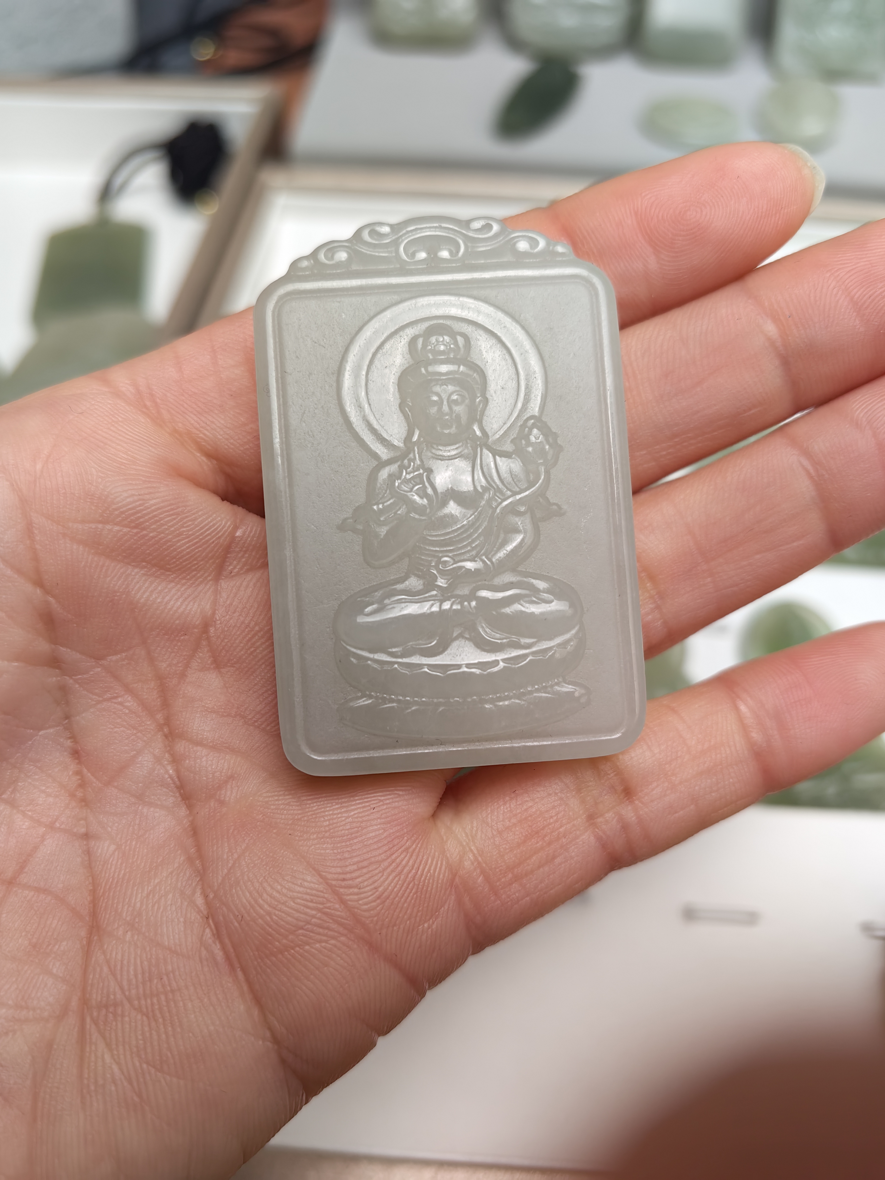 和田玉玉观音牌子大势至