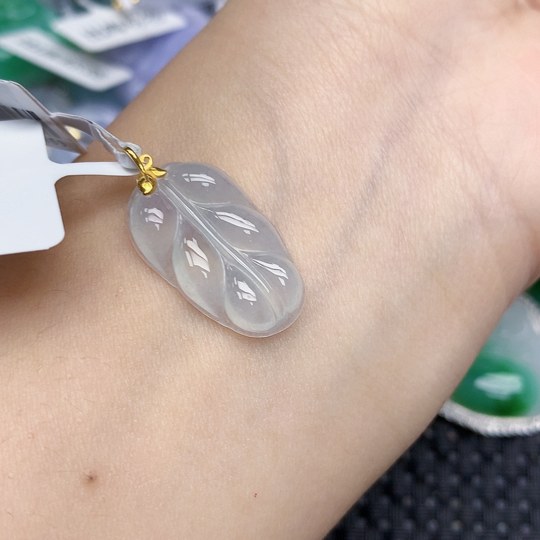 翡翠18K金镶嵌颈饰天然缅甸翡翠a货百元以上9元证书费自理