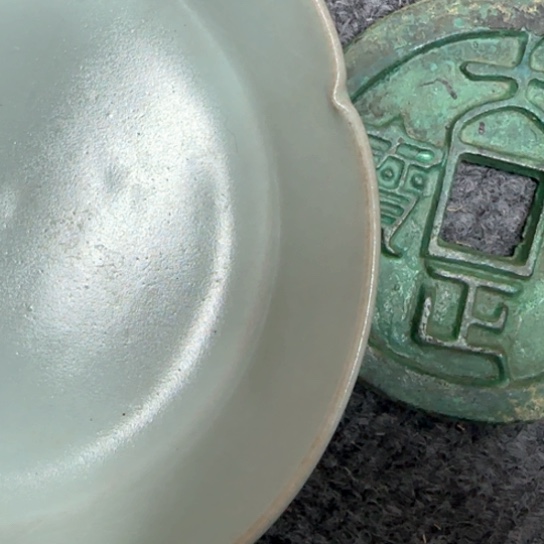 摆件利*n g g f g h h f f h f