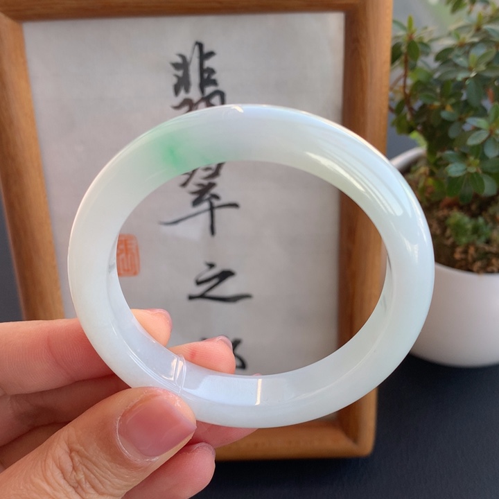 翡翠手镯未镶嵌翡翠手镯50