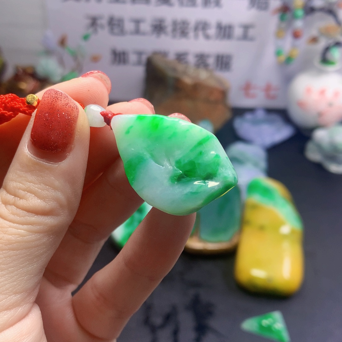 颈饰未镶嵌翡翠纯天然