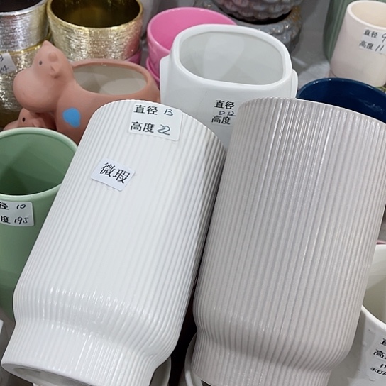 多肉绿植陶瓷花盆9.9包邮，有孔