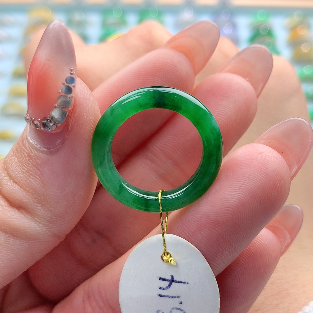 翡翠戒指未镶嵌格****n13.14号