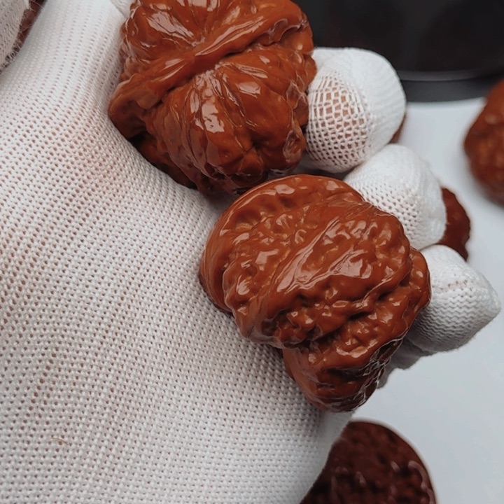 桃核把件无**比蛤蟆头核桃