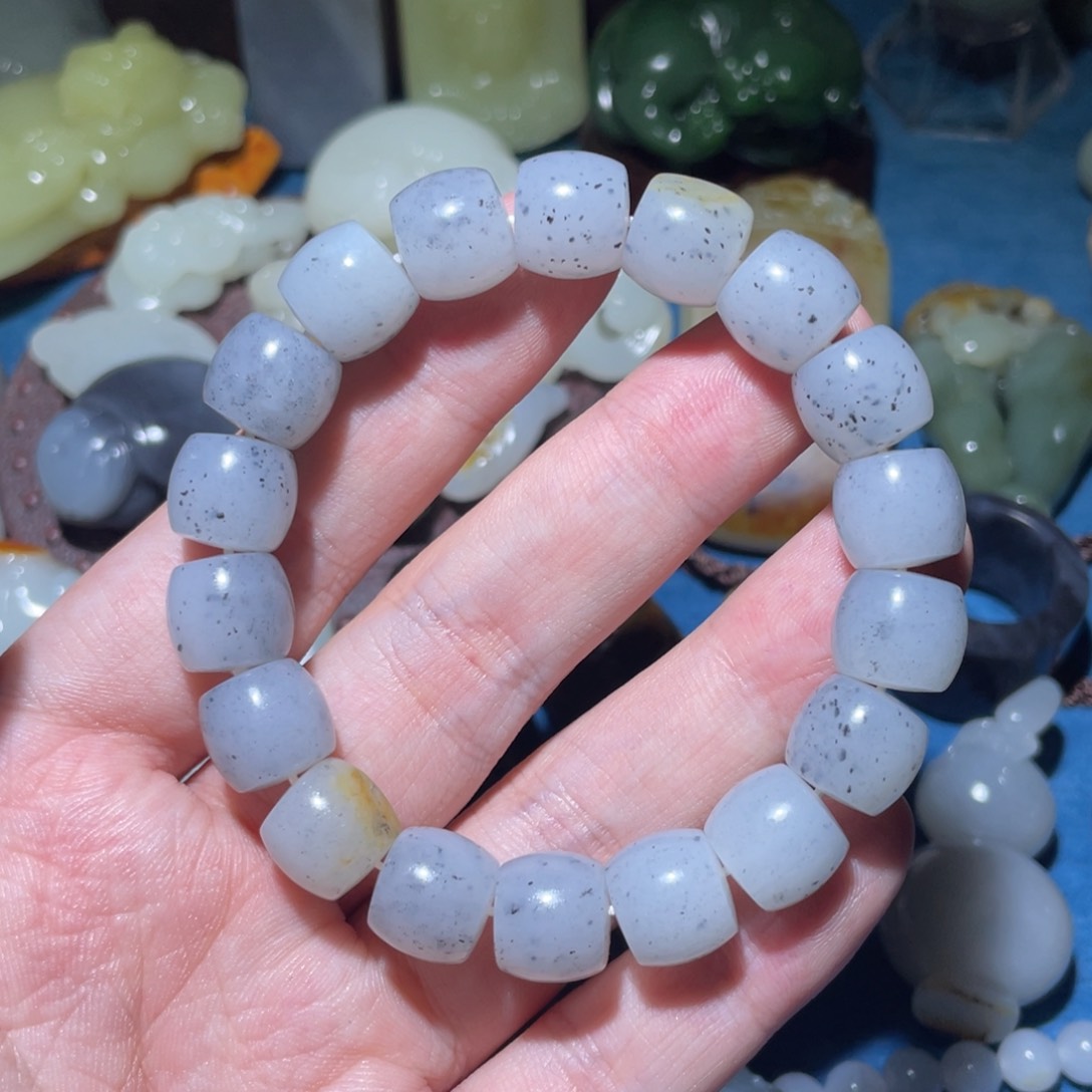 颈饰未镶嵌和田玉～****～