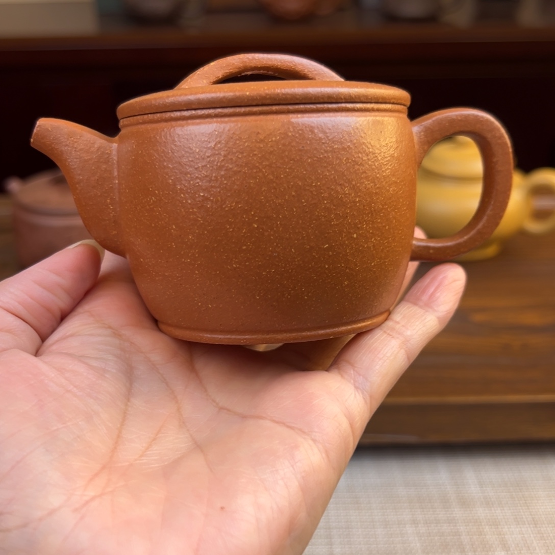 茶壶紫砂黄降坡汉瓦半手瑕品150cc