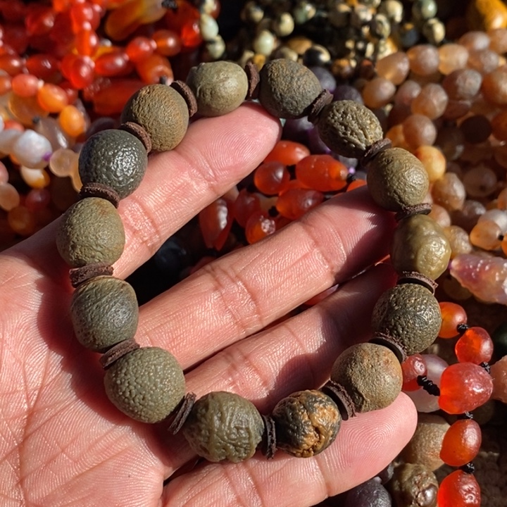 小***个石材戈壁石，戈壁石