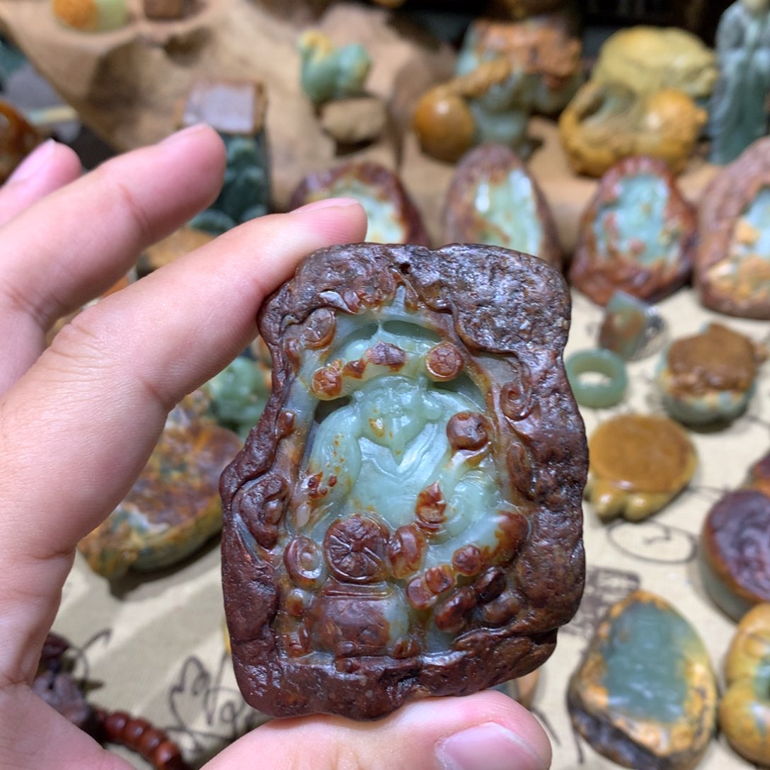 岫岩河磨玉（透闪石质玉）挂件未镶嵌