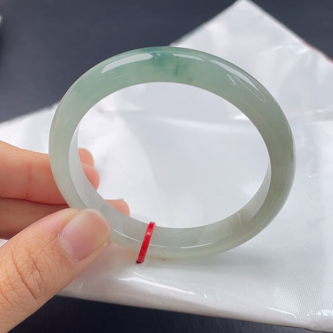 翡翠未镶嵌手镯5252圈