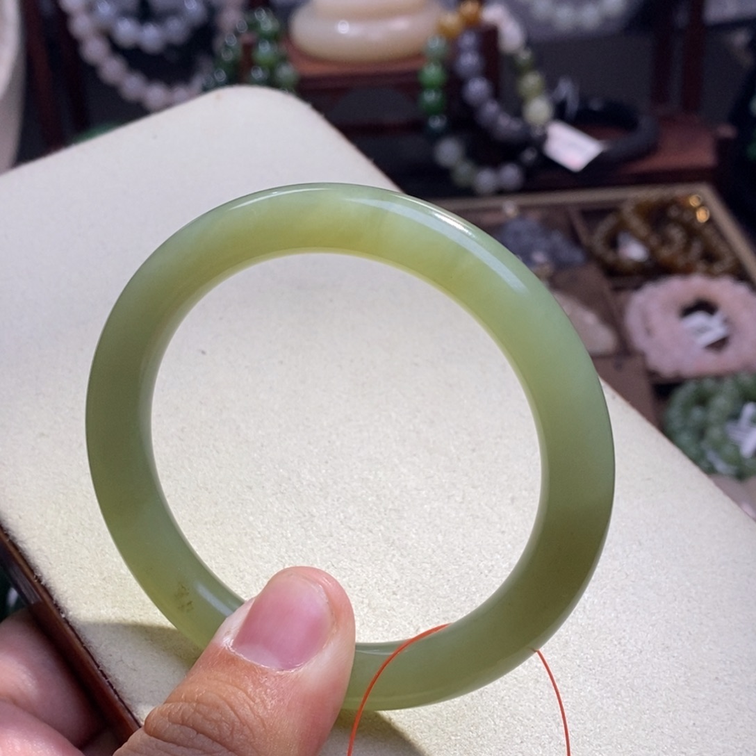 和田玉清货价老矿料晴水高冰浓晴手镯55.5未镶嵌