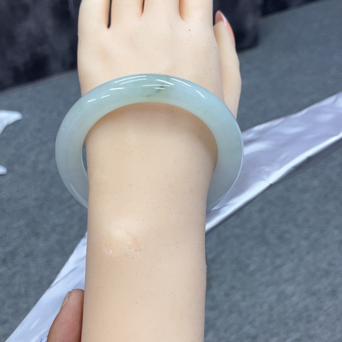 未镶嵌手镯翡翠未镶嵌翡翠