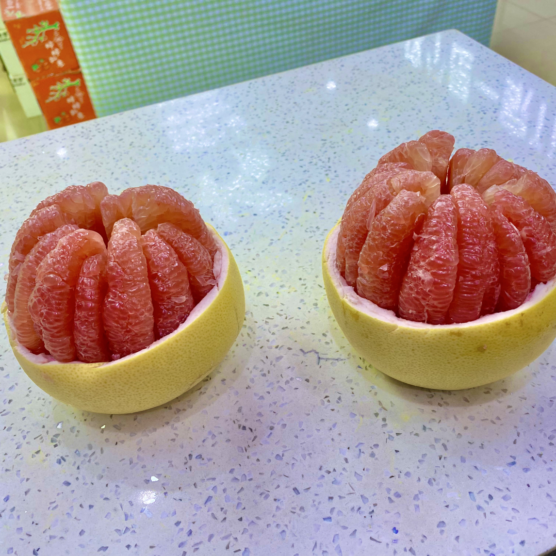 三红蜜柚单果2.5斤左右 可扒好